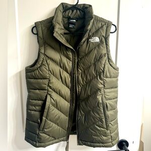 Women’s North Face Vest